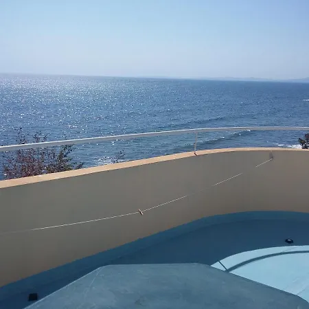 Panorama-Apartmany Chantall,Morski Zvuci 58,Ravda ラヴダ