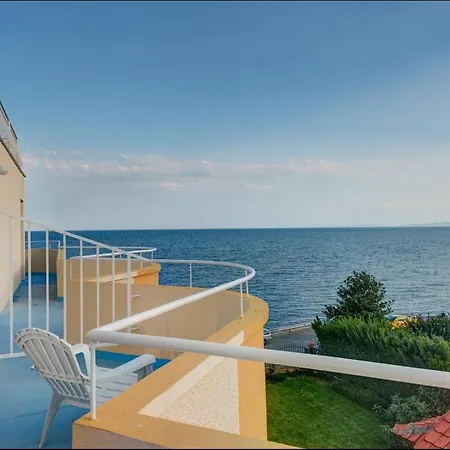 Panorama-Apartmany Chantall,Morski Zvuci 58,Ravda *
