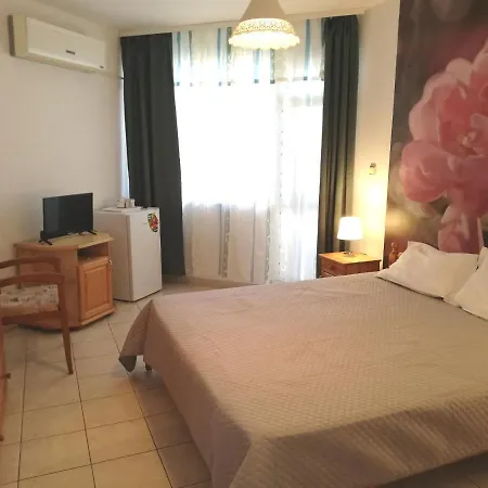 Panorama-Apartmany Chantall,Morski Zvuci 58,Ravda Guest house