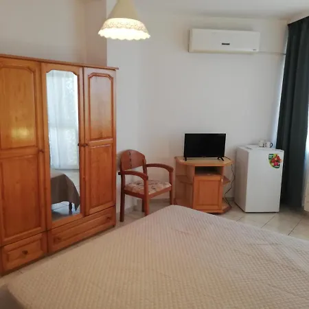 Panorama-Apartmany Chantall,Morski Zvuci 58,Ravda