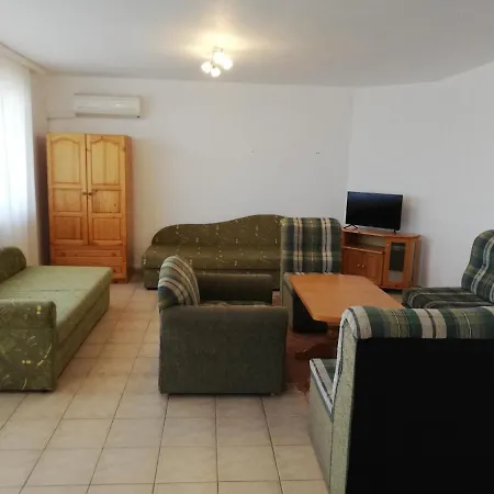 Panorama-Apartmany Chantall,Morski Zvuci 58,Ravda Guest house Ravda