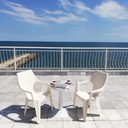 Guest house Panorama-Apartmany Chantall,Morski Zvuci 58,Ravda *